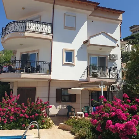 Manolyam Havuzlu 2+1 Kas
